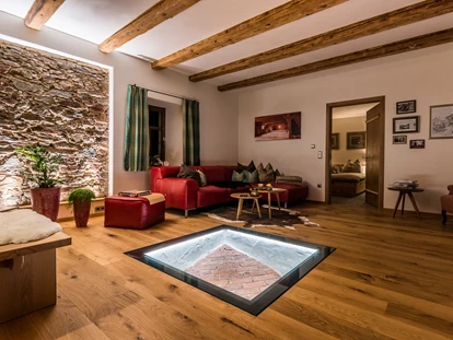 Hüttendorf - Whirlpool: beim Chalet - Landhaus Chalet für 2 Personen
Stilvoller Wohnbereich - Das MUSSEA Landhaus Chalet & Scheunenloft