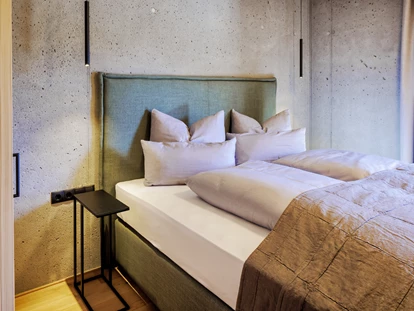 Hüttendorf - Schröcken - Schlafzimmer  - PfänderGlück Ferienhäuser
