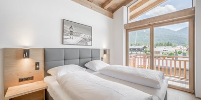 Hüttendorf - Massagen: im Hauptgebäude - AlpenParks Chalet & Apartment Alpina Seefeld