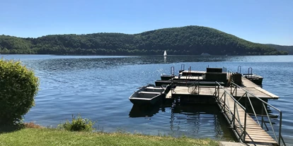 Hüttendorf - Parkplatz direkt an der Hütte - Edersee Chalet