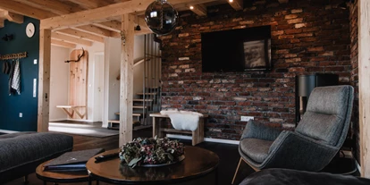 Hüttendorf - Parkplatz direkt an der Hütte - Edersee Chalet