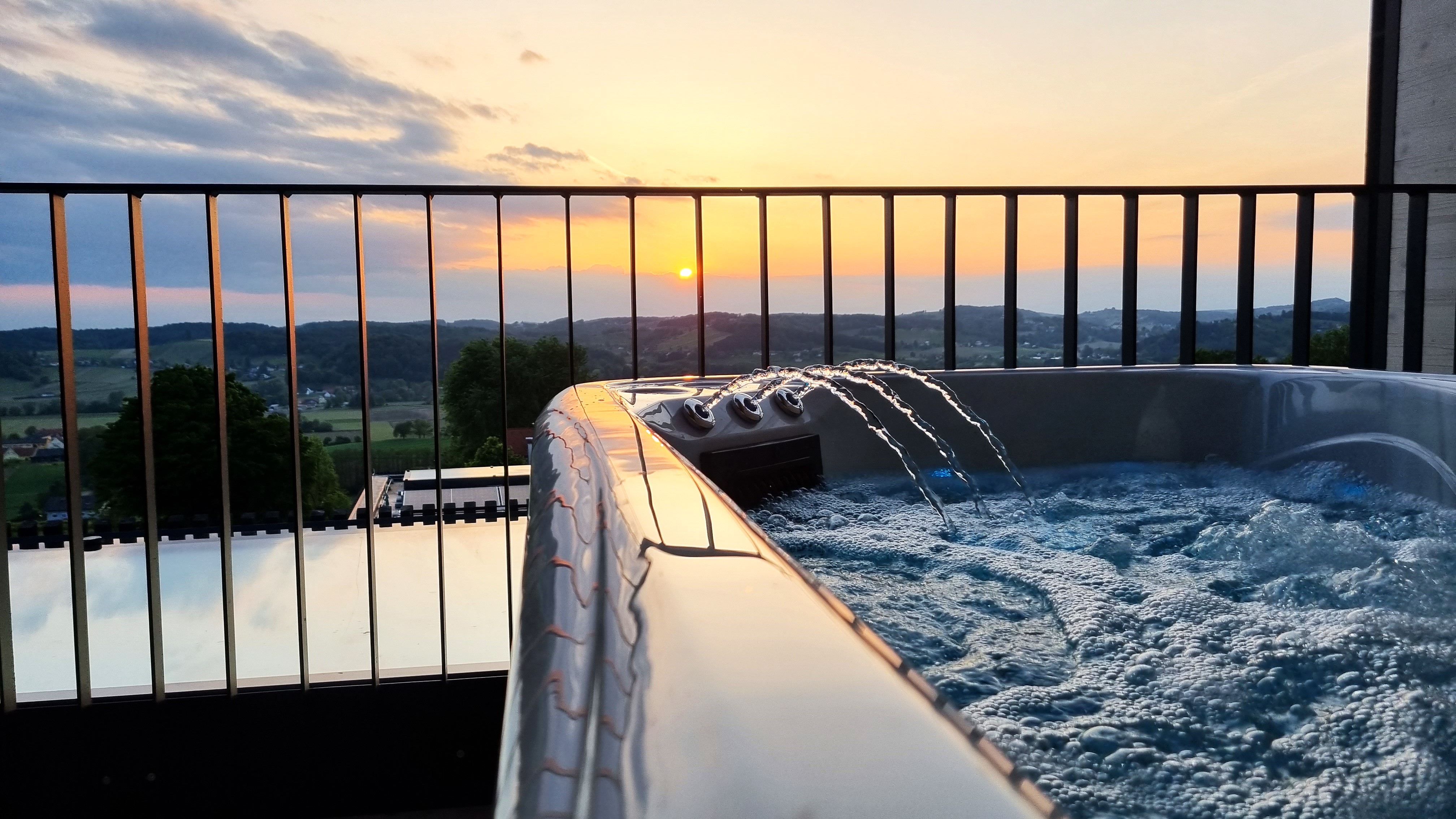 Hüttendorf - Frühstück: Frühstückservice - Stock & Stein Lodges ****