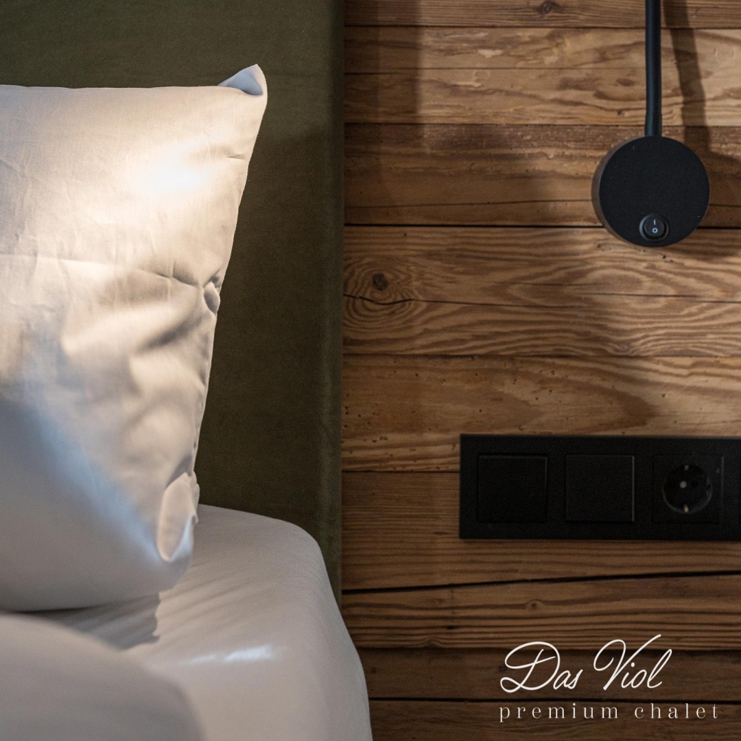 Chalet: Winklmoss - Chalet Viol