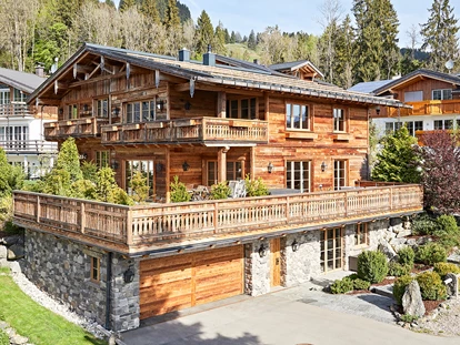 Hüttendorf - Schröcken - Außenansicht Chalet im Sommer - Chalet F