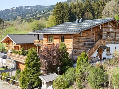 Hüttendorf - Schröcken - Außenansicht Chalet im Sommer - Chalet F