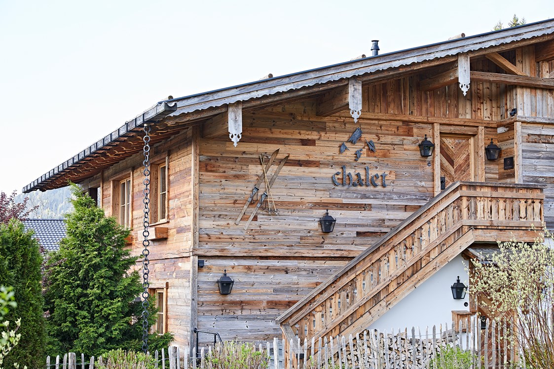 Chalet: Außenansicht Chalet im Sommer - Chalet F