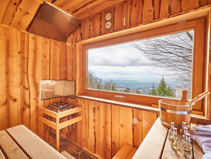 Hüttendorf - Hot Tub: beim Chalet - Sauna Chalet PAARadies - Traumhütten für Zwoa