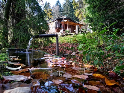 Hüttendorf - Hot Tub: beim Chalet - HERZblatt - Traumhütten für Zwoa