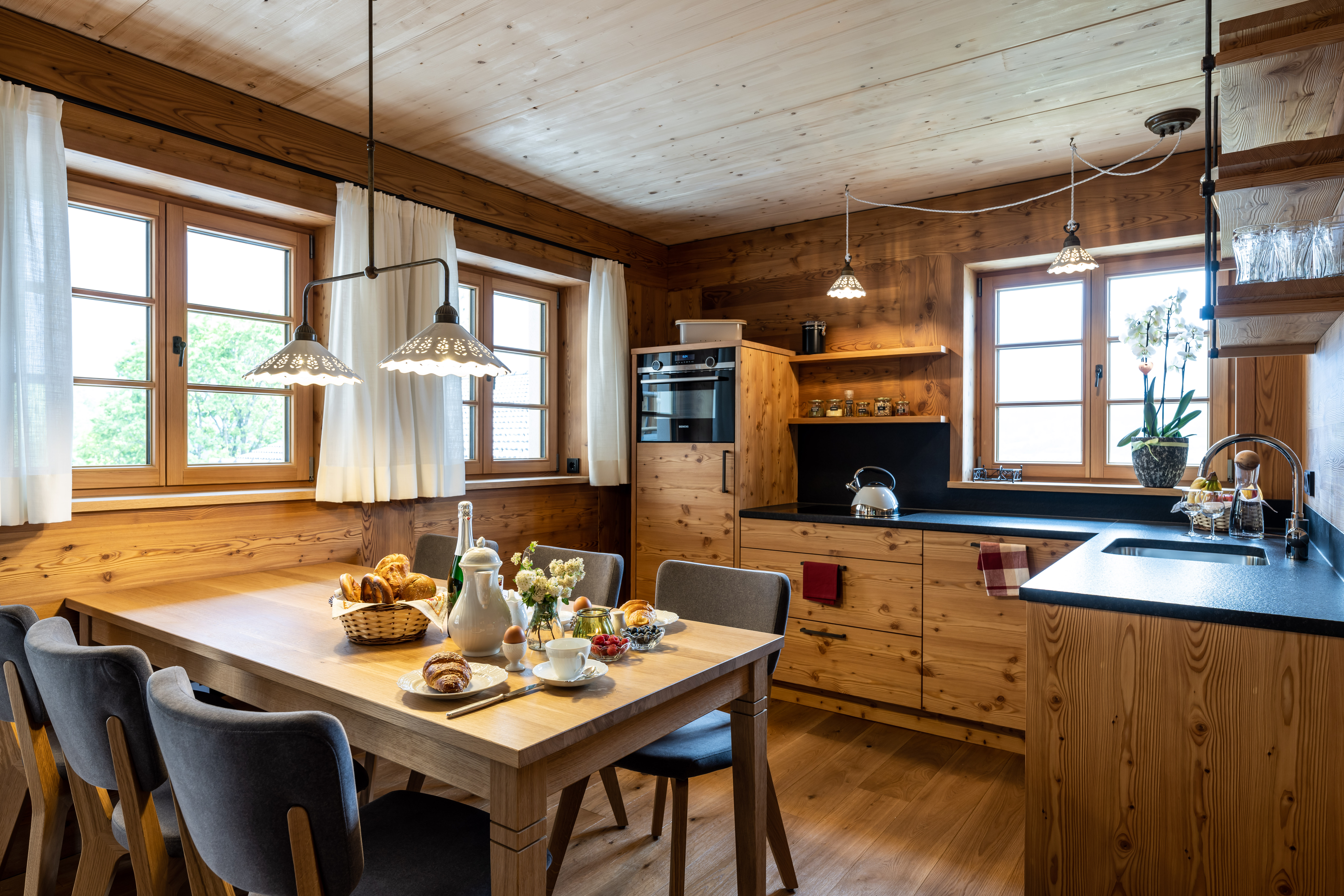 Hüttendorf - Neukirch (Bodenseekreis) - Küche Waldhütte "Lärche" - Waldchalets Allgäu