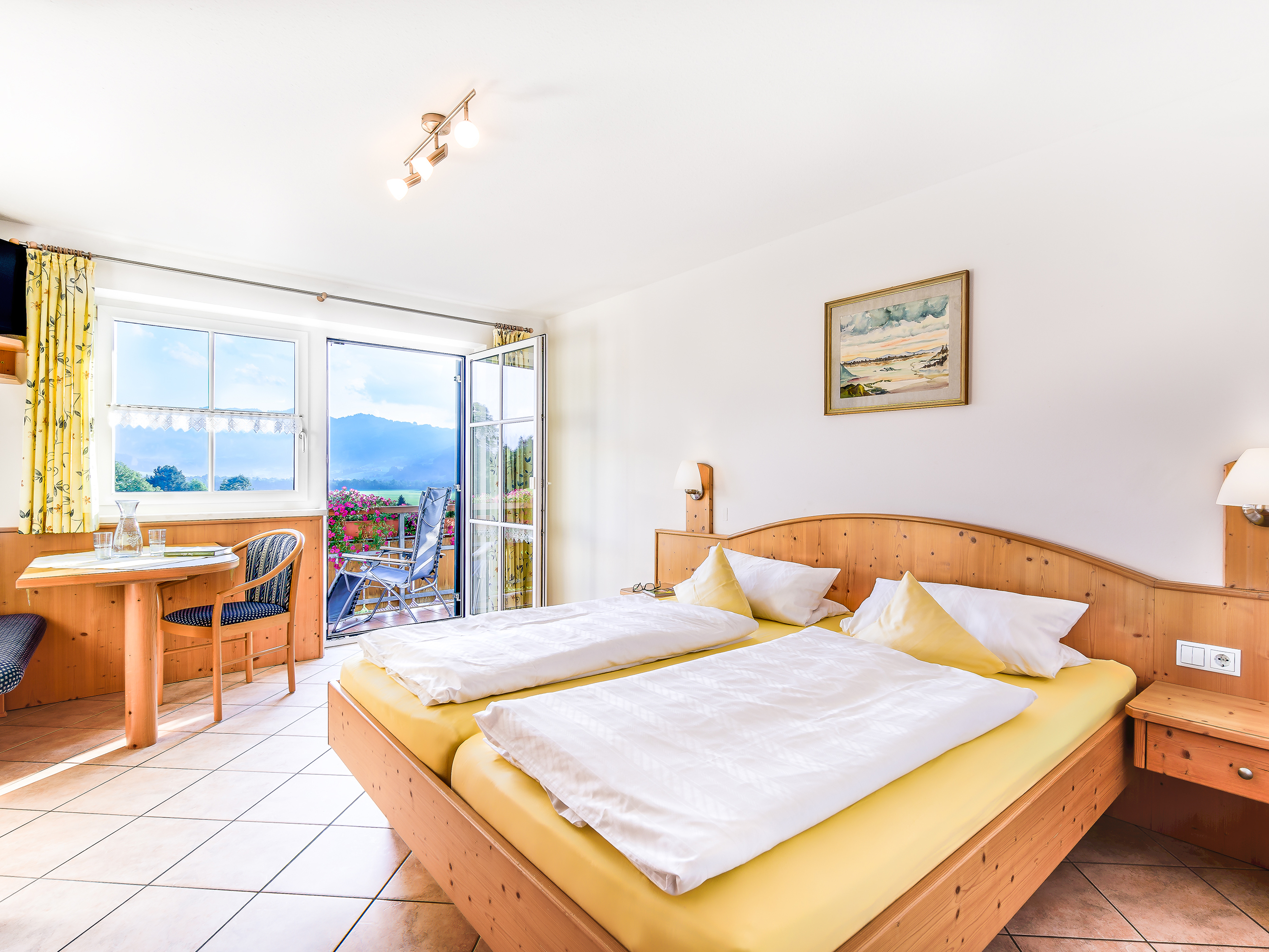 Waldchalets Allgäu Hütten im Detail Ferienwohnung Frauenschuh