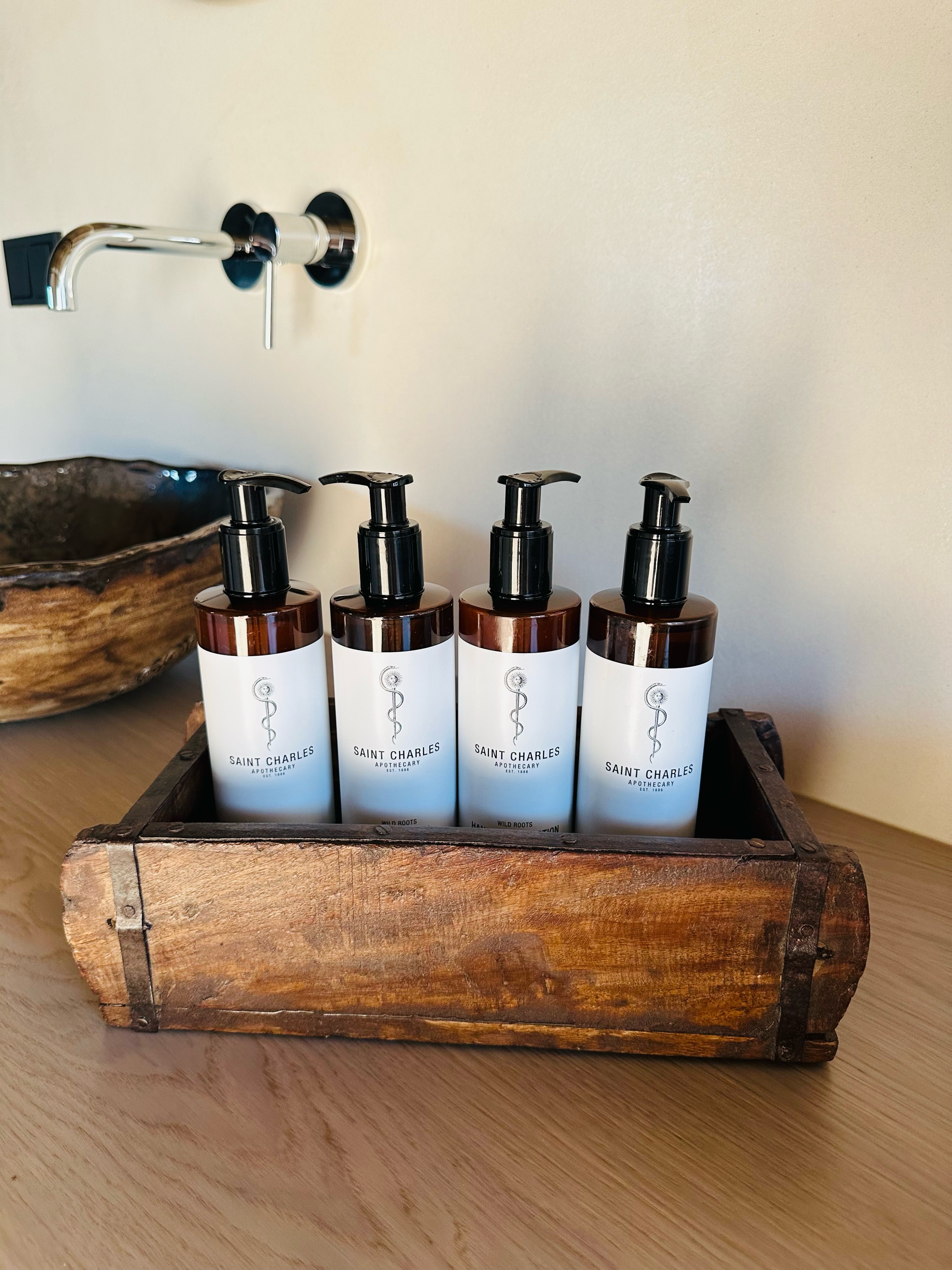 Chalet: Kosmetiklinie - Saint Charles Apotheke - Julianhof - Premium Guesthouse & Spa - Wellness | Entspannen