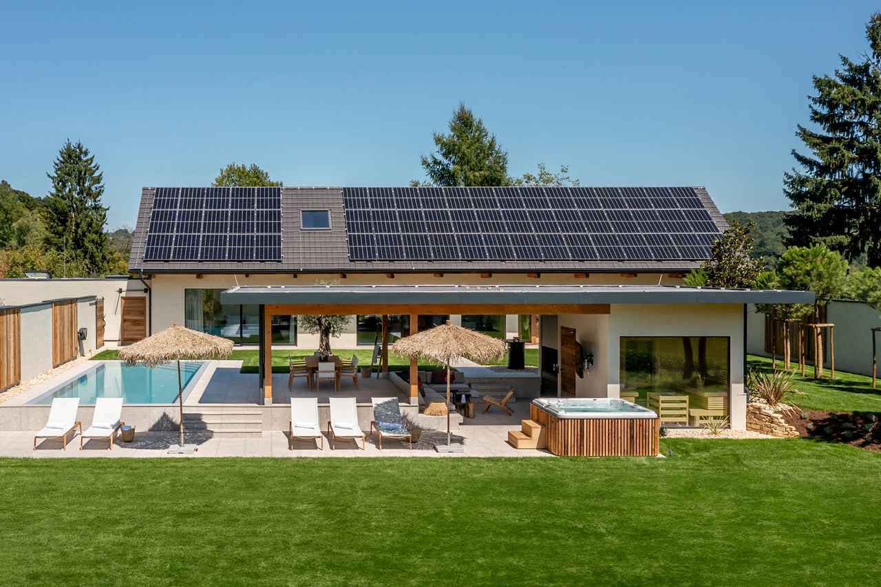 Julianhof - Premium Guesthouse & Spa Hütten im Detail Beachhouse & Pool