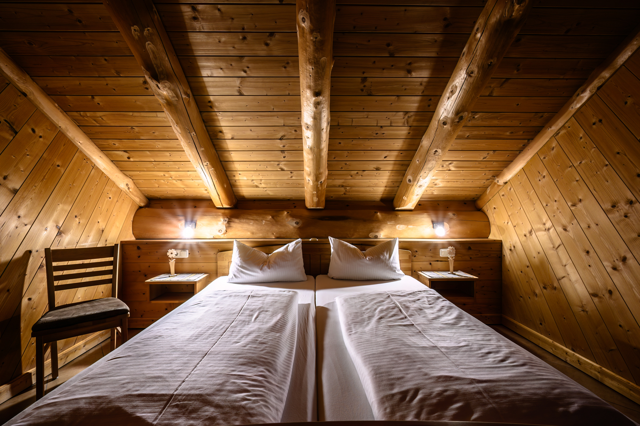 Chalet: Chalet Morgensonne Schlafzimmer - Heumanns Blockhäuser am Wald - Innen