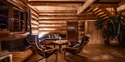 Hüttendorf - Parkplatz direkt an der Hütte - Heumanns Blockhäuser am Wald