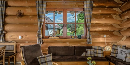 Hüttendorf - Parkplatz direkt an der Hütte - Heumanns Blockhäuser am Wald