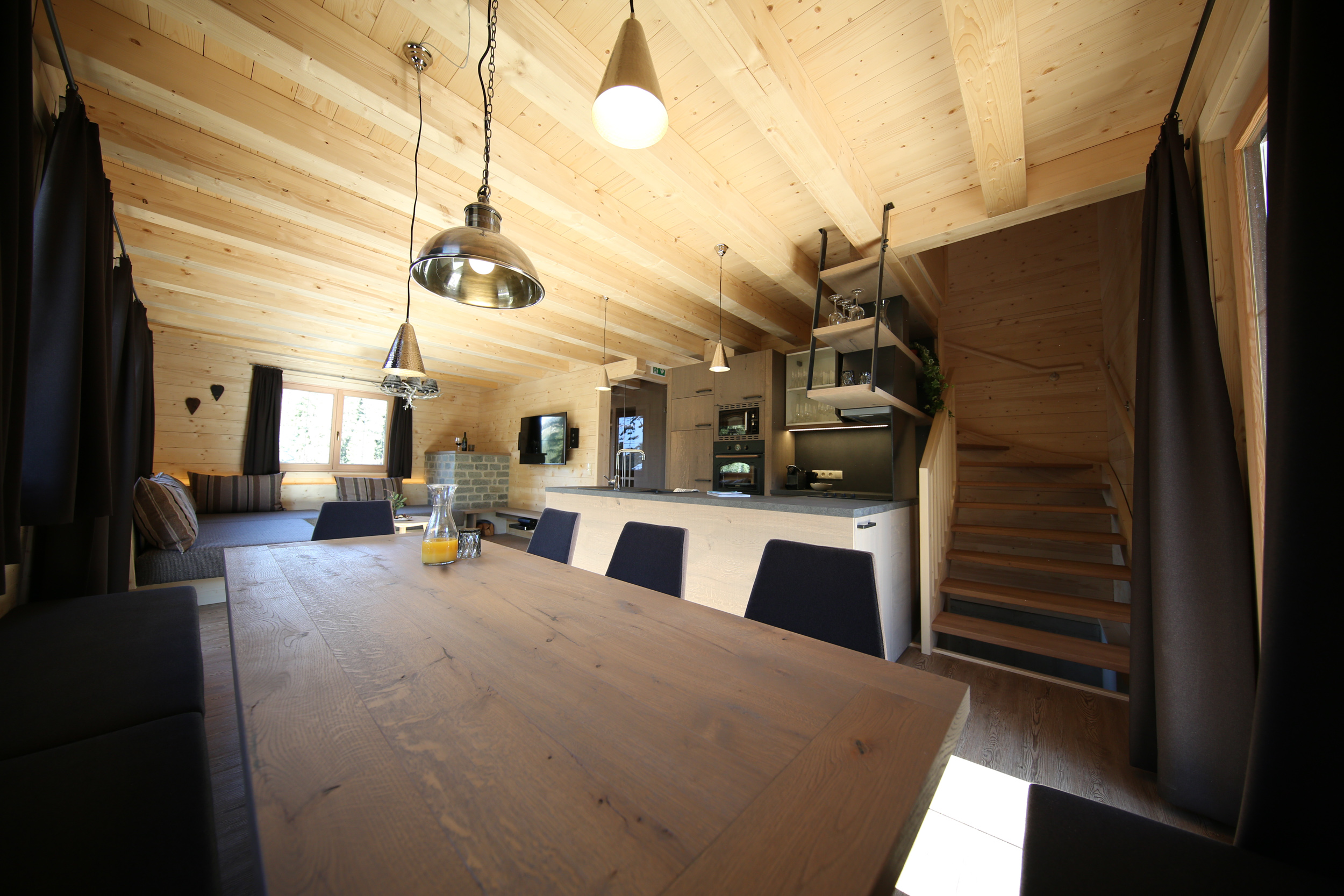 Chalet: Wohnbereich inkl Küche und Essbereich - Montana Hochfügen - Innen