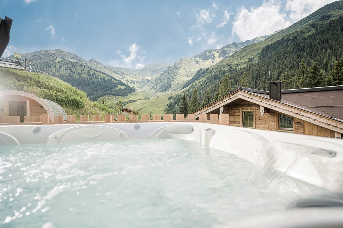 Chalet: Optional buchbarer Whirlpool - Montana Hochfügen