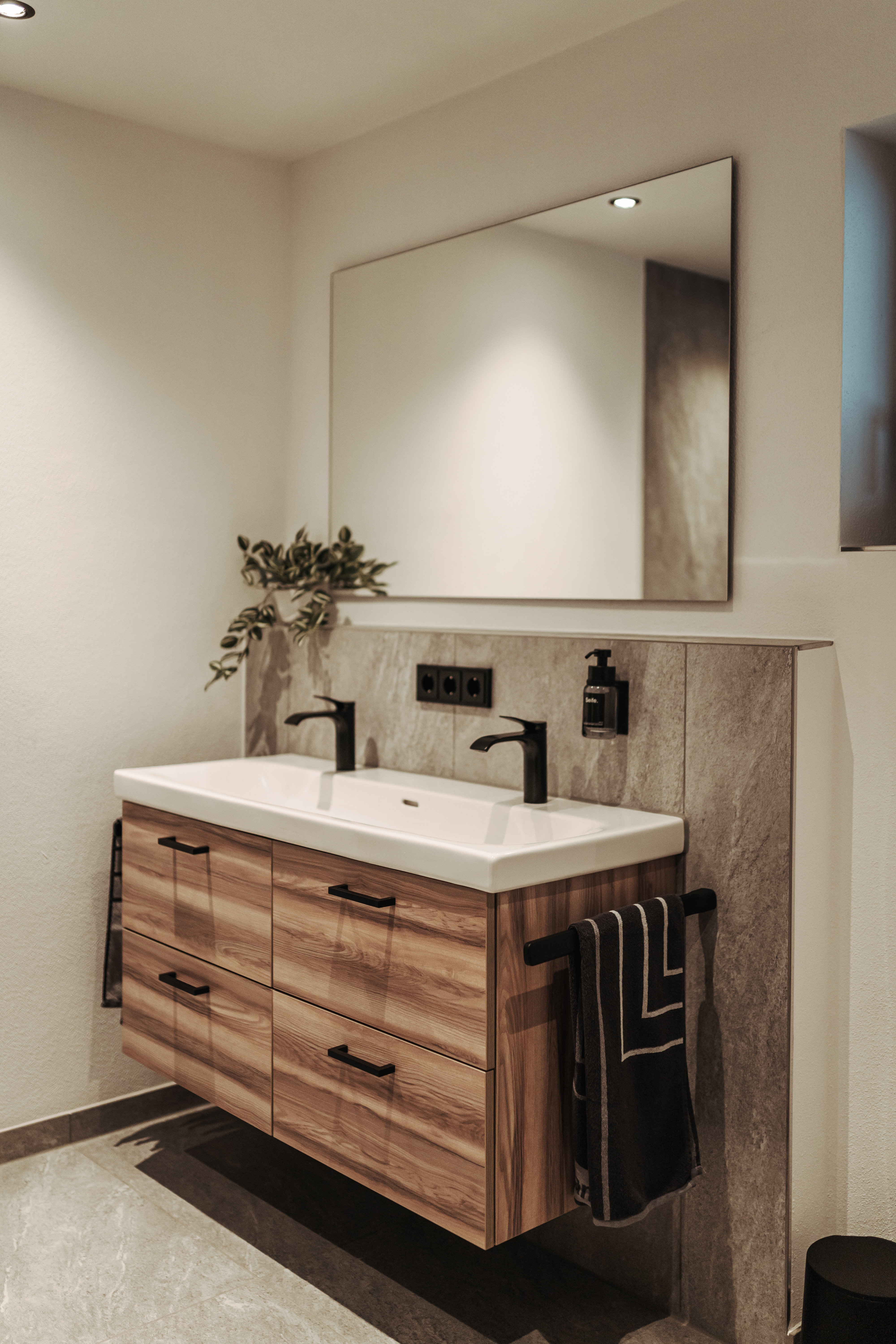 Chalet: großes Badezimmer im UG - Woid_Liebe&Glück Chalets Bodenmais