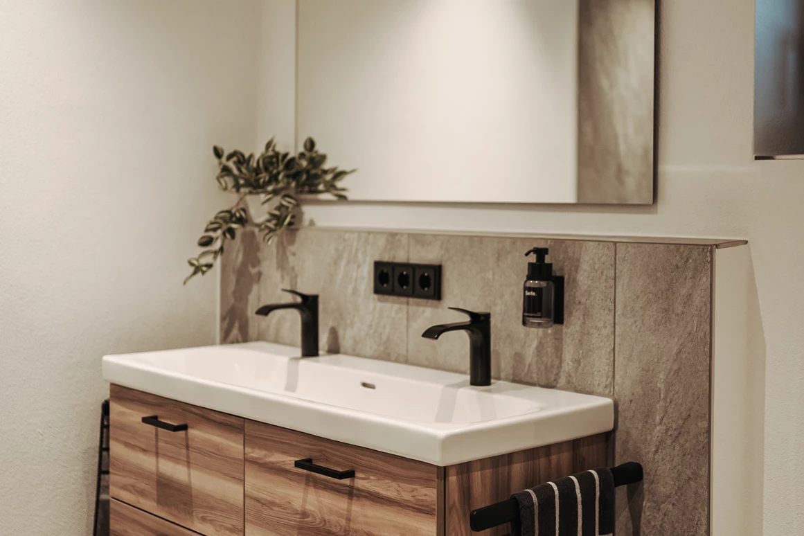 Chalet: großes Badezimmer im UG - Woid_Liebe&Glück Chalets Bodenmais