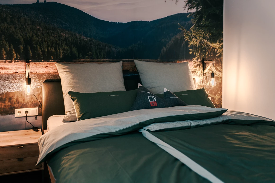 Chalet: Schlafzimmer mit Doppelbett - Woid_Liebe&Glück Chalets Bodenmais