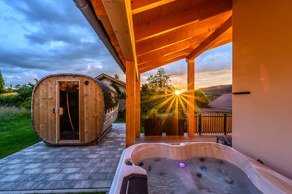 Chalet: Sauna und Whirlpool im Chalet WoidLiebe - Woid_Liebe&Glück Chalets Bodenmais