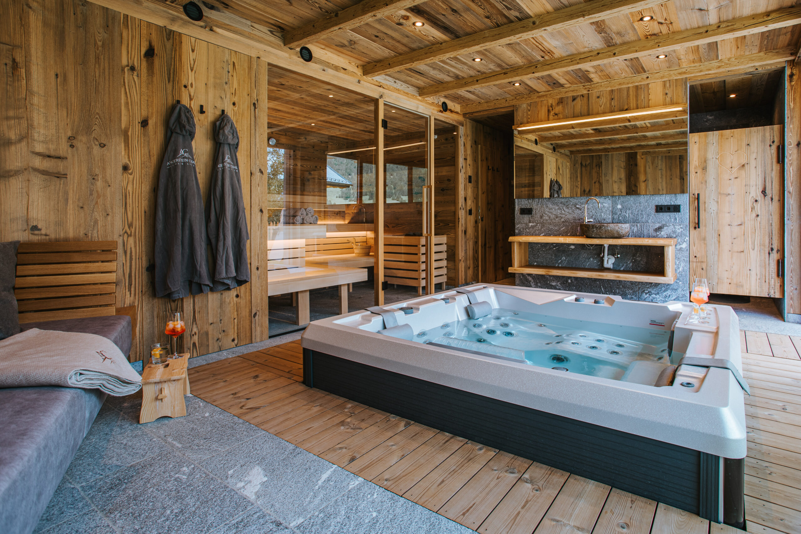 Chalet: Kopf-Berg Chalet  - Angerstein Chalets