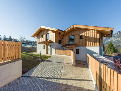 Hüttendorf - Fügenberg - Zufahrt - Chalet´s und Hotel Mariasteinerhof - Weitblickchalets