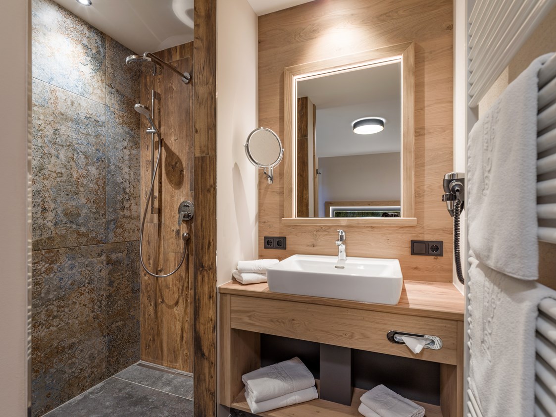 Chalet: Bad im Zimmer integriert - Chalet´s und Hotel Mariasteinerhof - Weitblickchalets