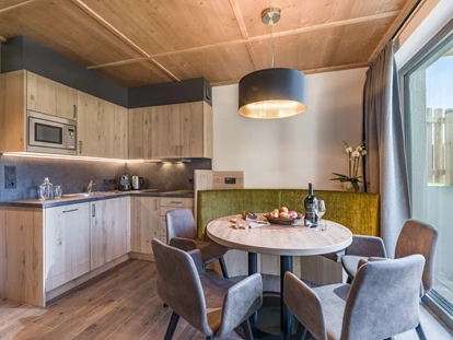 Hüttendorf - Fügenberg - Wohnküche - Chalet´s und Hotel Mariasteinerhof - Weitblickchalets