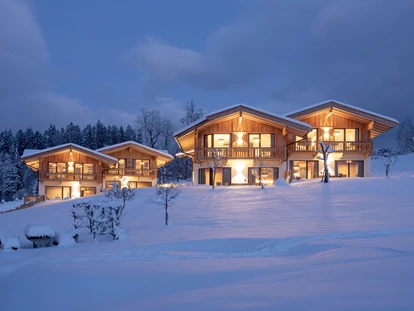 Hüttendorf - Fügenberg - Chalet´s bei Nacht - Chalet´s und Hotel Mariasteinerhof - Weitblickchalets