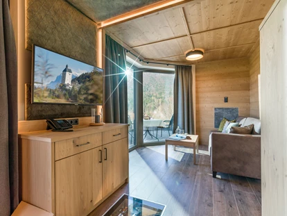 Hüttendorf - Fügenberg - Wohnzimmer - Chalet´s und Hotel Mariasteinerhof - Weitblickchalets