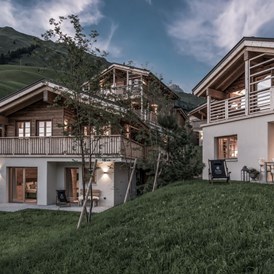 Chalet: Alle Chalets sind eigenständige Häuser zur Alleinbenützung - Aadla Walser-Chalets am Arlberg