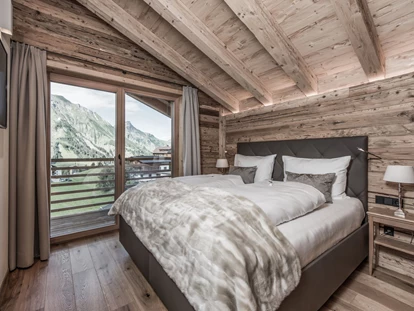 Hüttendorf - Schröcken - Schon vor dem Aufstehen Gipfelblick - Aadla Walser-Chalets am Arlberg