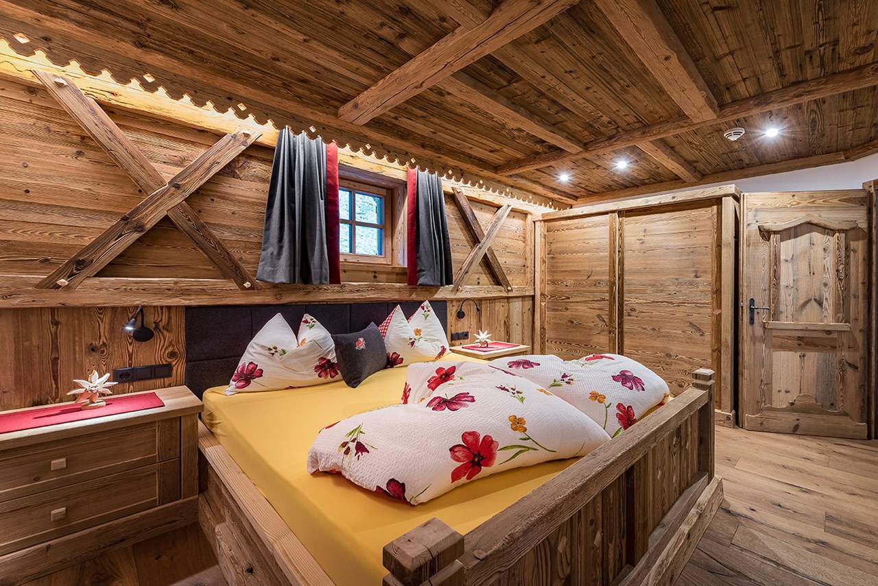 Almdorf Haidenberg Hütten im Detail Almchalet Alpenzauber