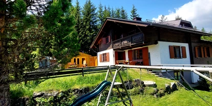 Hüttendorf - Chaletgröße: 8 - 10 Personen - Almhaus Kärnten mit Spielplatz im Garten - Almhaus Kärnten