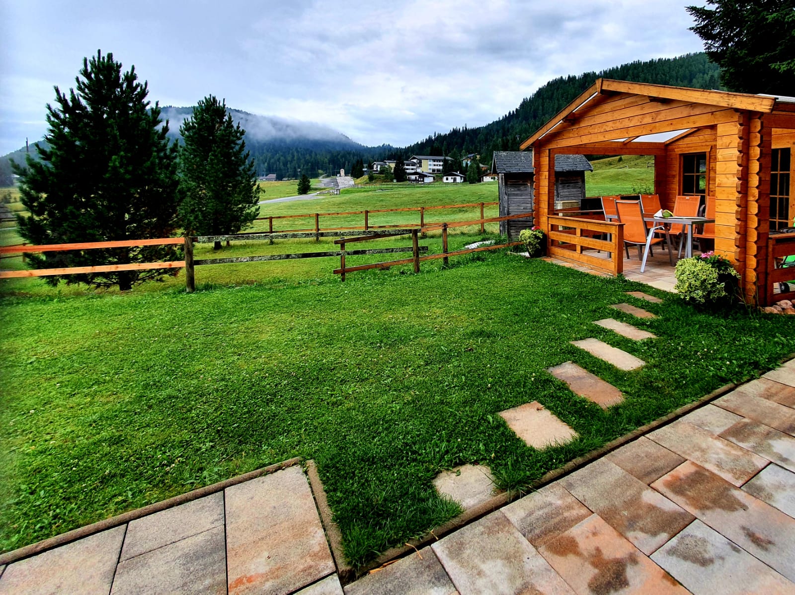 Chalet: Almhaus Kärnten Blick von der Terrasse - Almhaus Kärnten