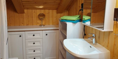 Hüttendorf - Chaletgröße: 8 - 10 Personen - Almhaus Kärnten Badezimmer im 2 Stock - Almhaus Kärnten