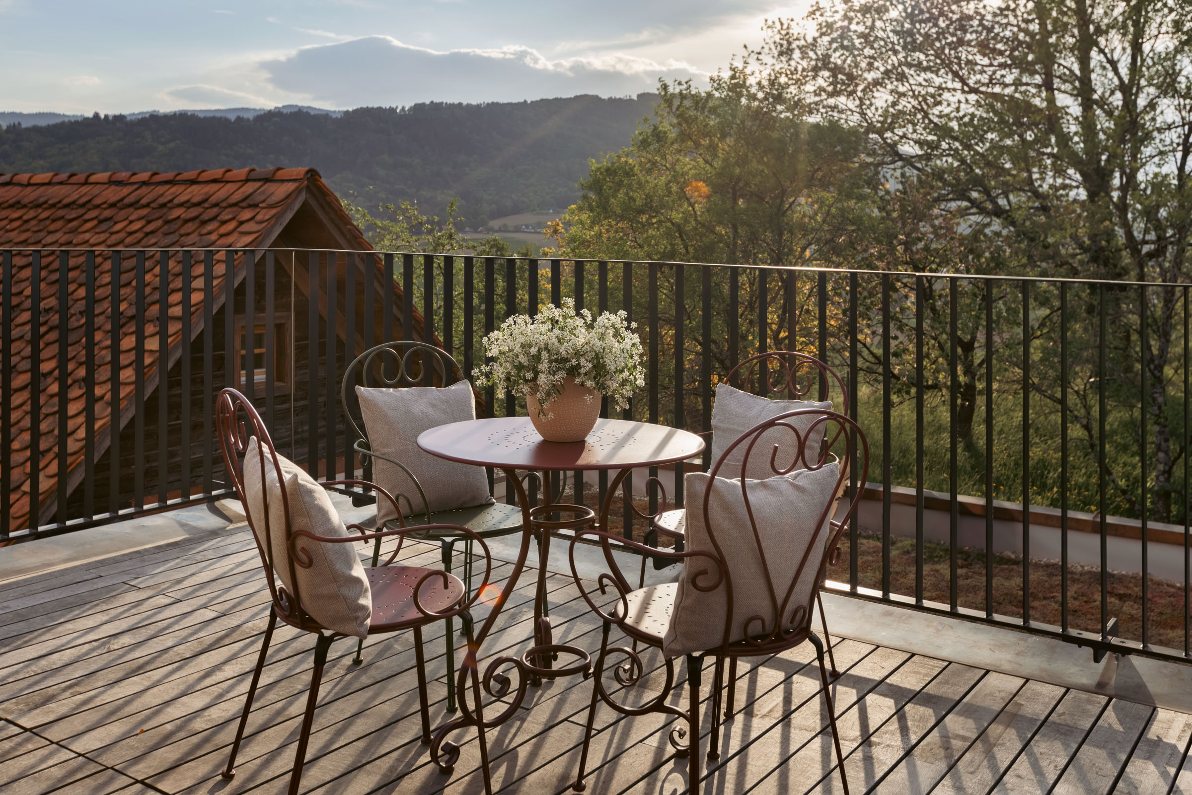Chalet: Private Terrasse mit Ausblick  - Am Wildbachberg - Außen
