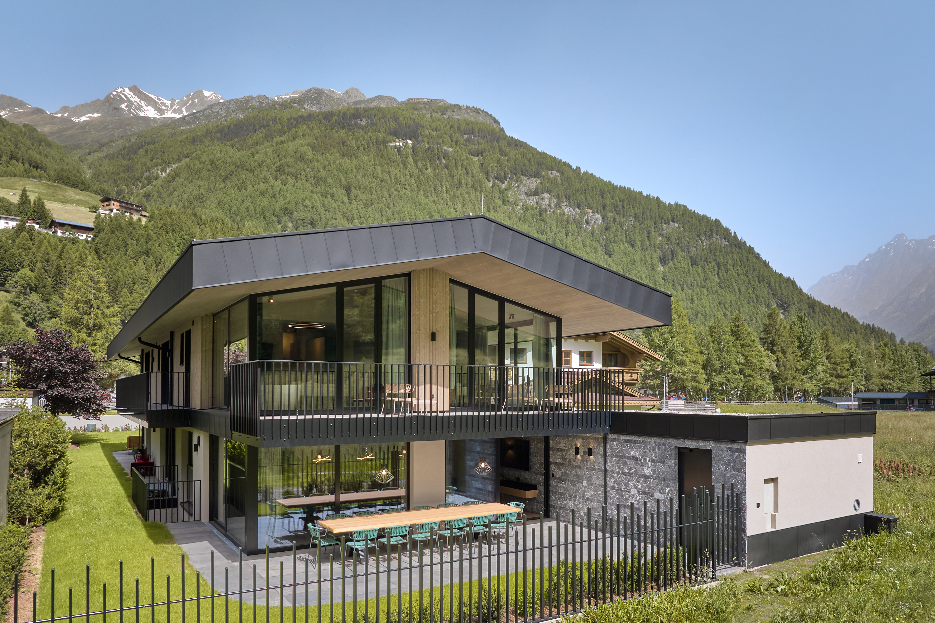 Hüttendorf - Innsbruck - Aussenansicht Chalet - Chalet White Pearl by MYALPS 