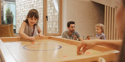 Hüttendorf - Fügenberg - Indoor Spielezimmer - ASTER Chalets | Tirol