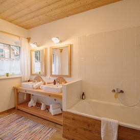 Chalet: Badezimmer im Haus Grundlsee - Narzissendorf Zloam