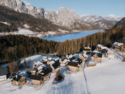 Hüttendorf - Chaletgröße: 8 - 10 Personen - Narzissendorf Zloam mit Grundlsee im Winter - Narzissendorf Zloam - Grundlsee