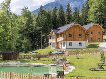 Hüttendorf - Chaletgröße: 8 - 10 Personen - dorfeigener Badeteich im Narzissendorf Zloam - Narzissendorf Zloam - Grundlsee