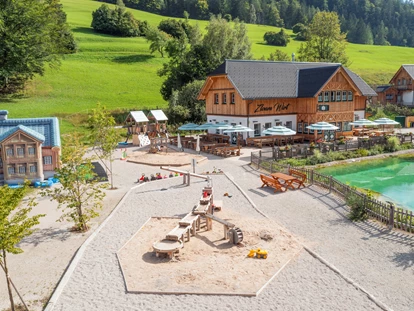 Hüttendorf - Chaletgröße: 8 - 10 Personen - Erlebnisspielplatz im Narzissendorf Zloarm - Narzissendorf Zloam - Grundlsee