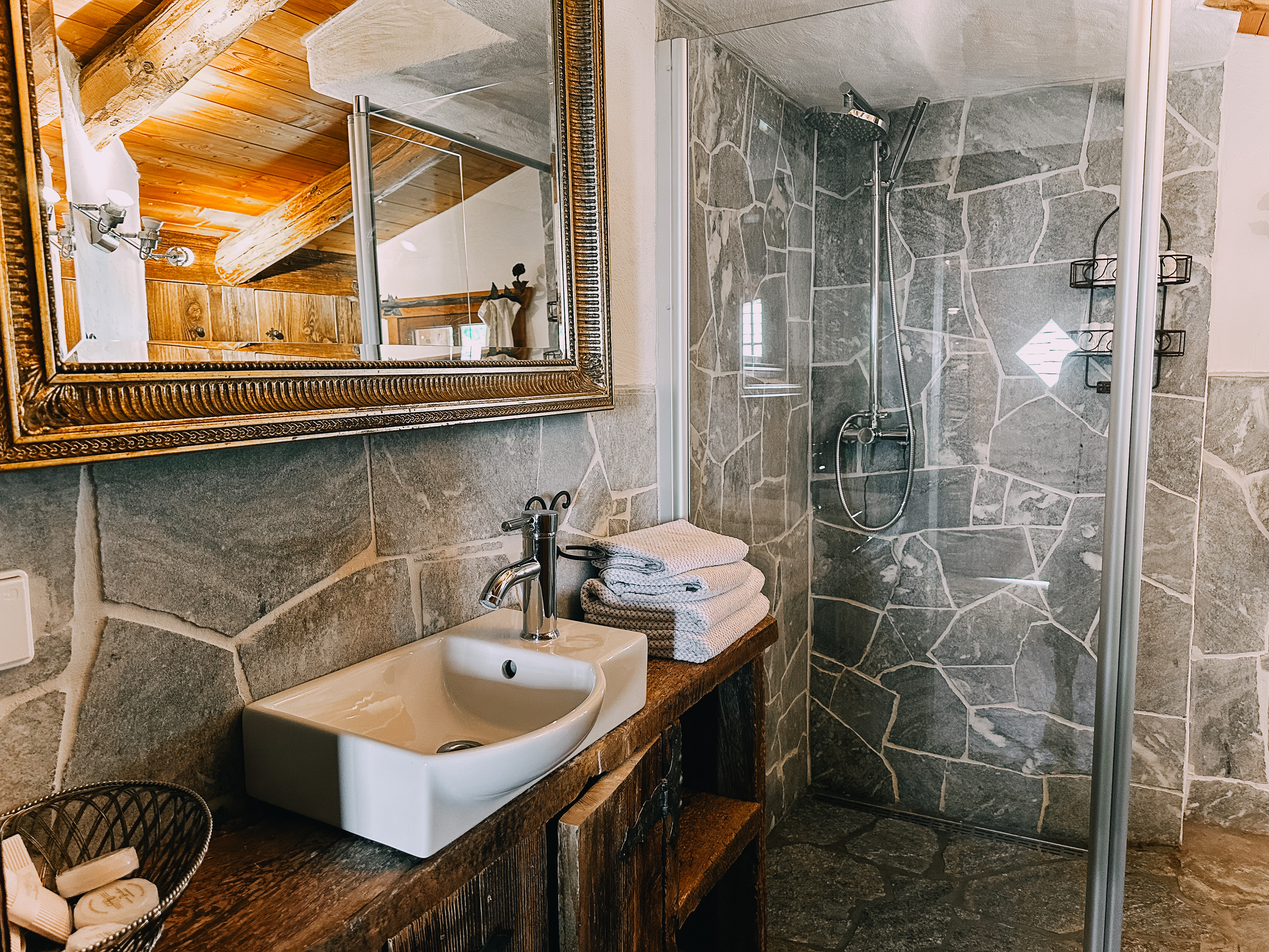 Chalet: Romantikhütte - Chalets Eggerfeld - Innen