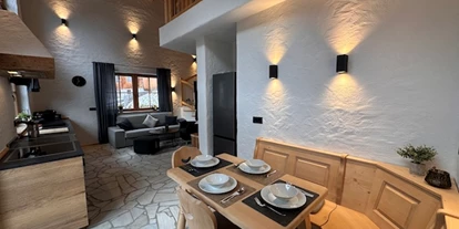 Hüttendorf - Weng (Goldegg) - Chalet am Bachl 1 Eßgruppe - Hideaway Eggerfeld