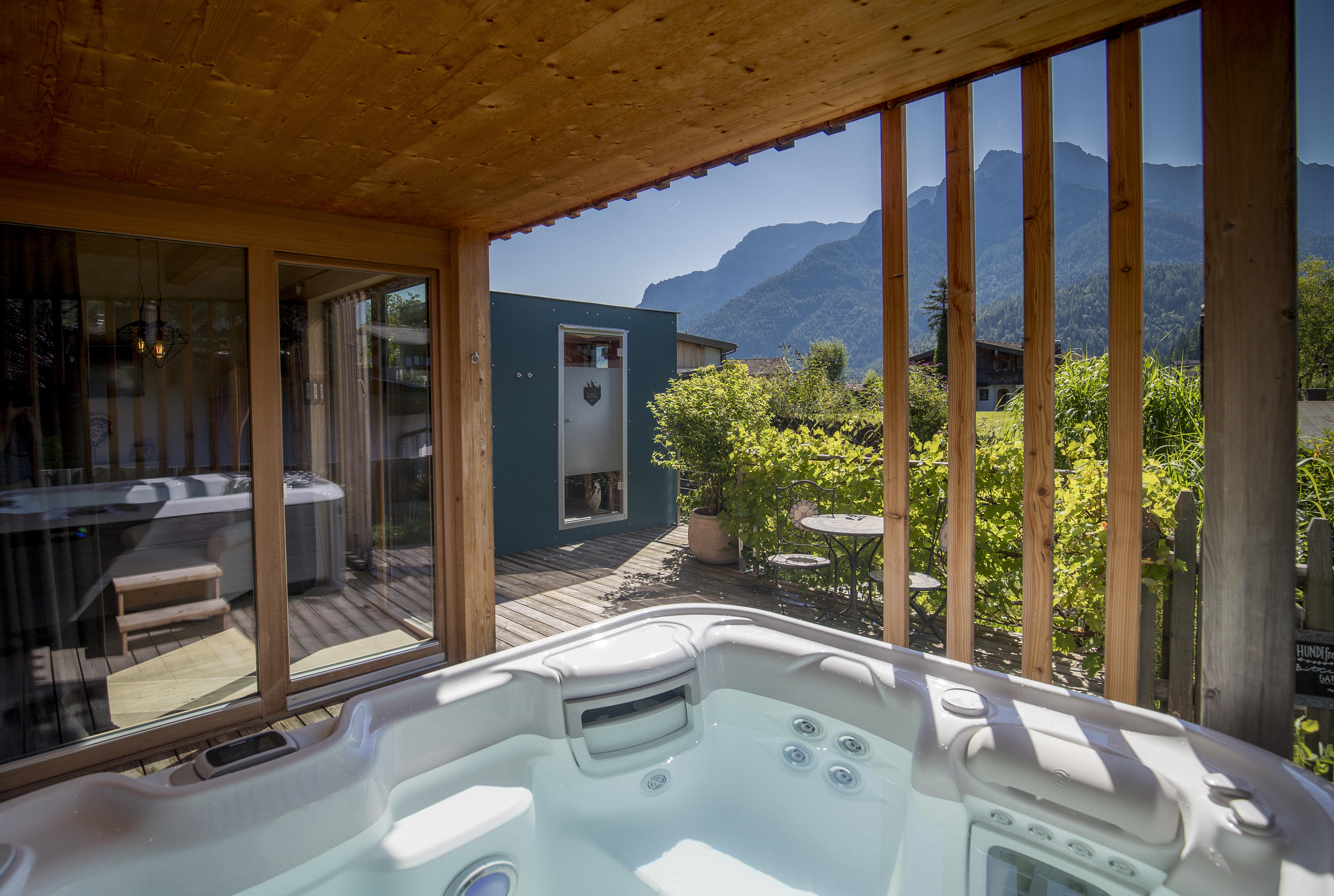 ALPEGG CHALETS Hütten im Detail Premium Plus Chalet Berg.Heimat