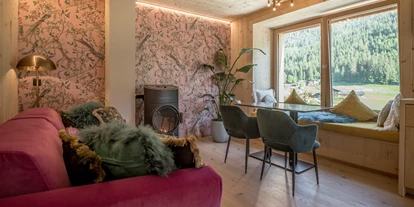 Hüttendorf - Weng (Goldegg) - Wohn- Essbereich im Casa Defrancesco - ALPEGG CHALETS