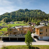 Hüttendorf: Außenansicht Alpegg Chalets - ALPEGG CHALETS