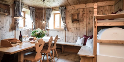 Hüttendorf - Parkplatz direkt an der Hütte - CHALET HAFLING  LECKPLÅTT & ZOILA